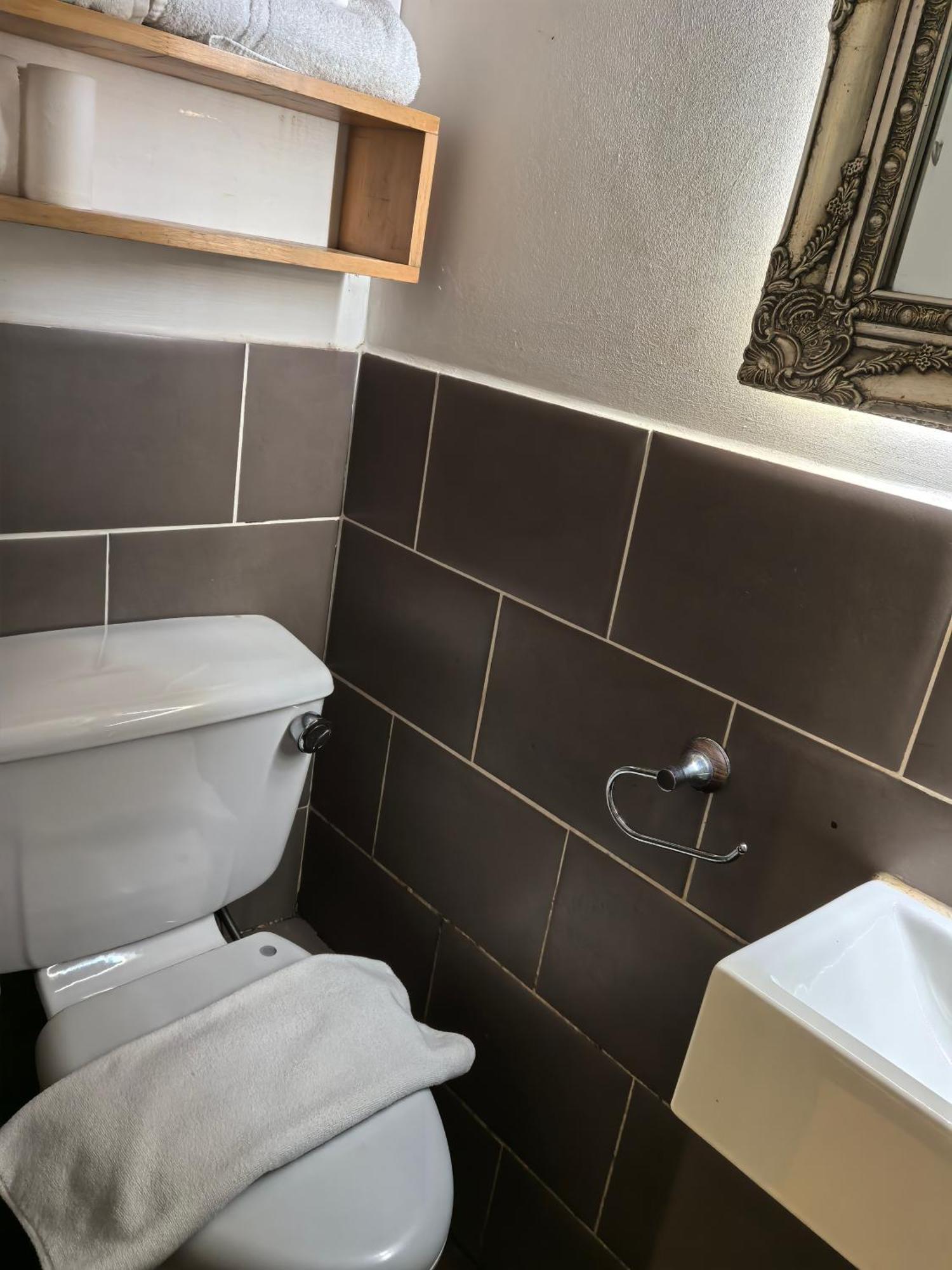 Motel Schmotel Brighton Екстер'єр фото